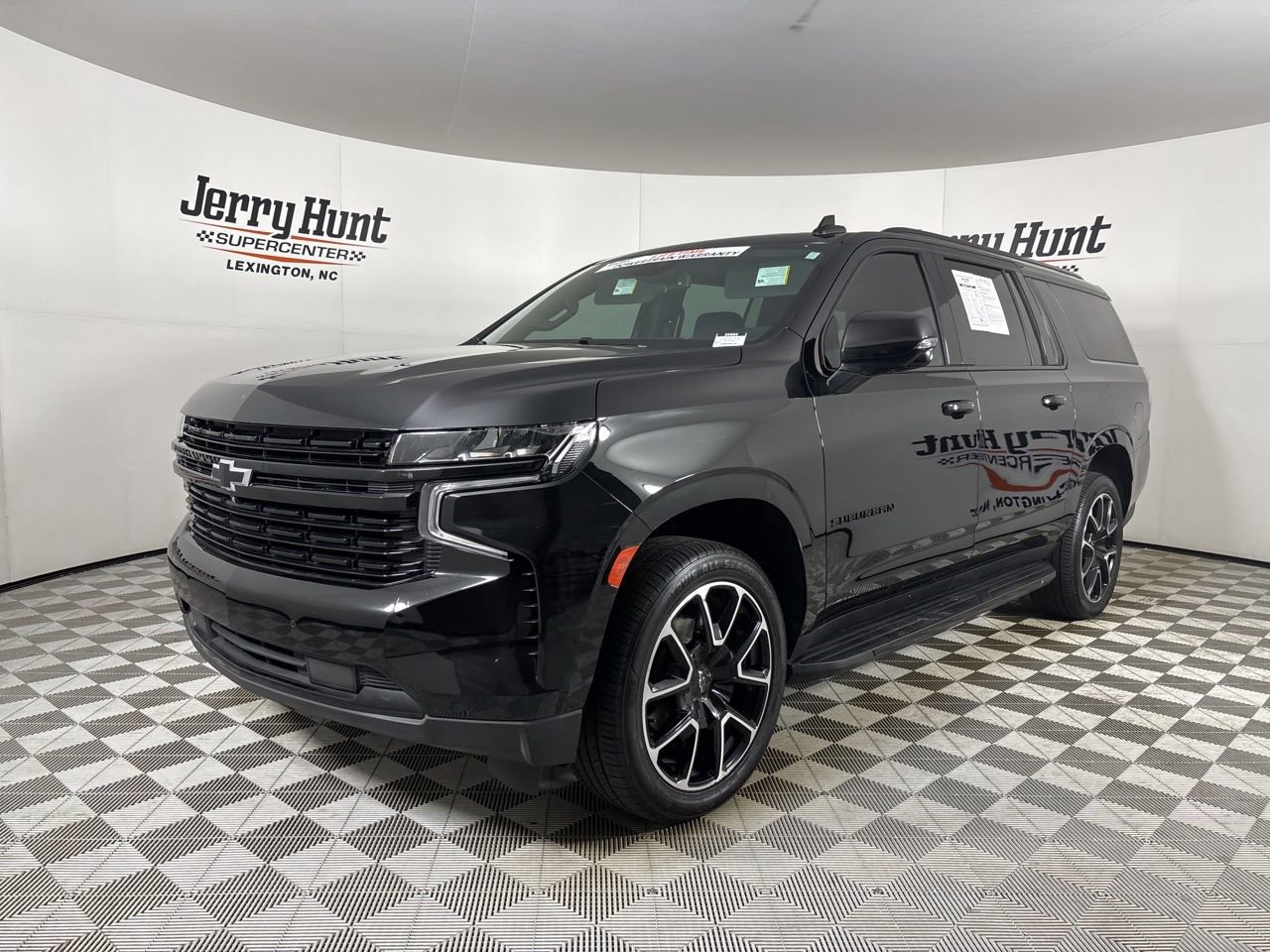 Used 2024 Chevrolet Suburban RST w/ Luxury Package