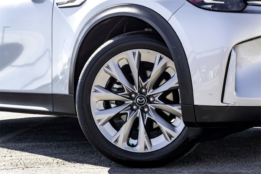 Used 2025 MAZDA CX-90 3.3 Turbo w/ Premium Plus Pkg image 2