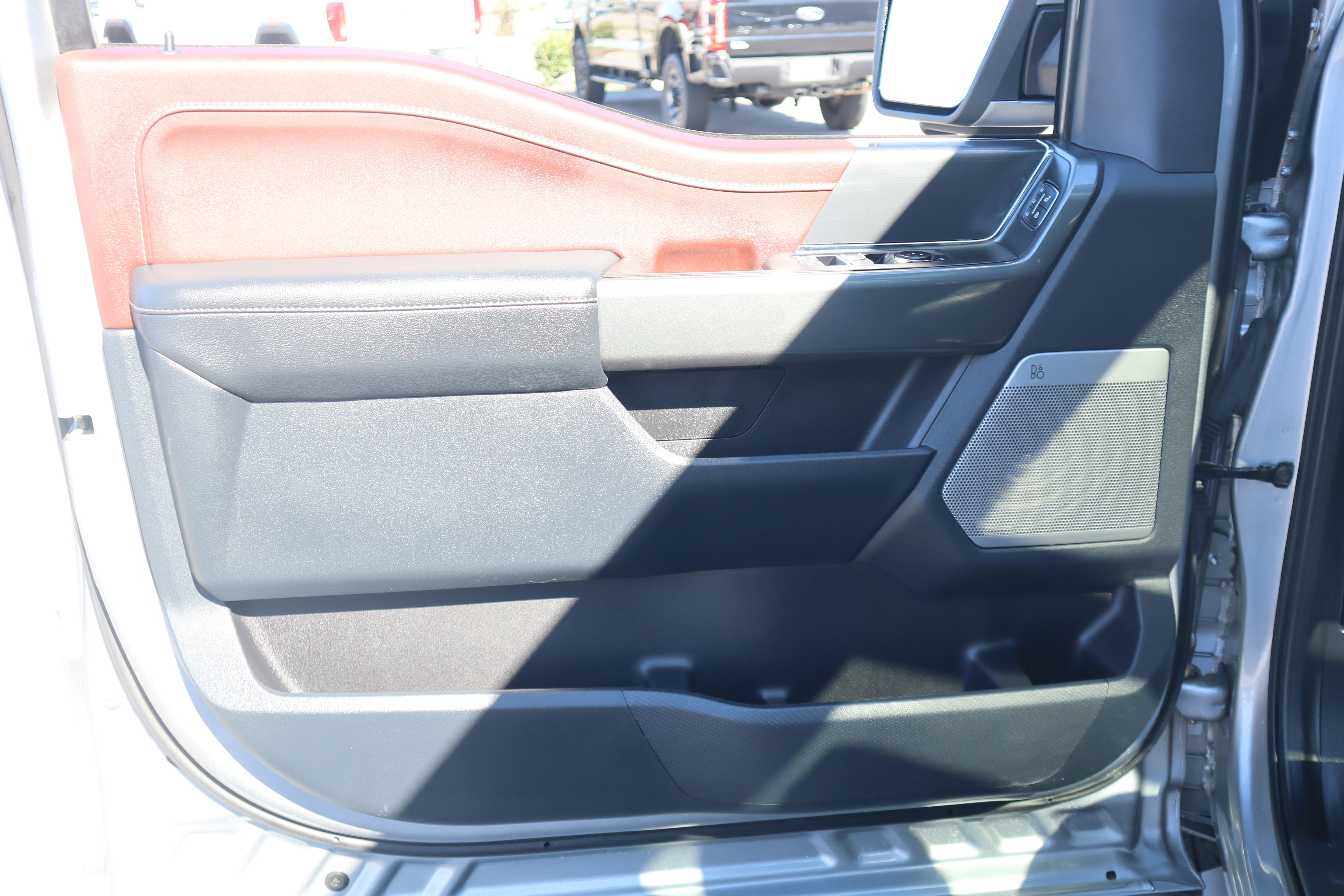 Used 2022 Ford F150 Lariat w/ Max Trailer Tow Package image 30