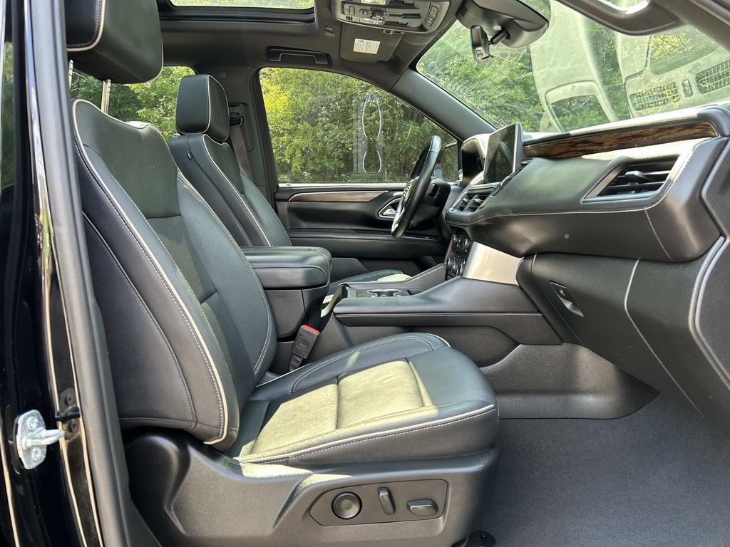 Used 2023 Chevrolet Tahoe Premier AWD/4WD image 19