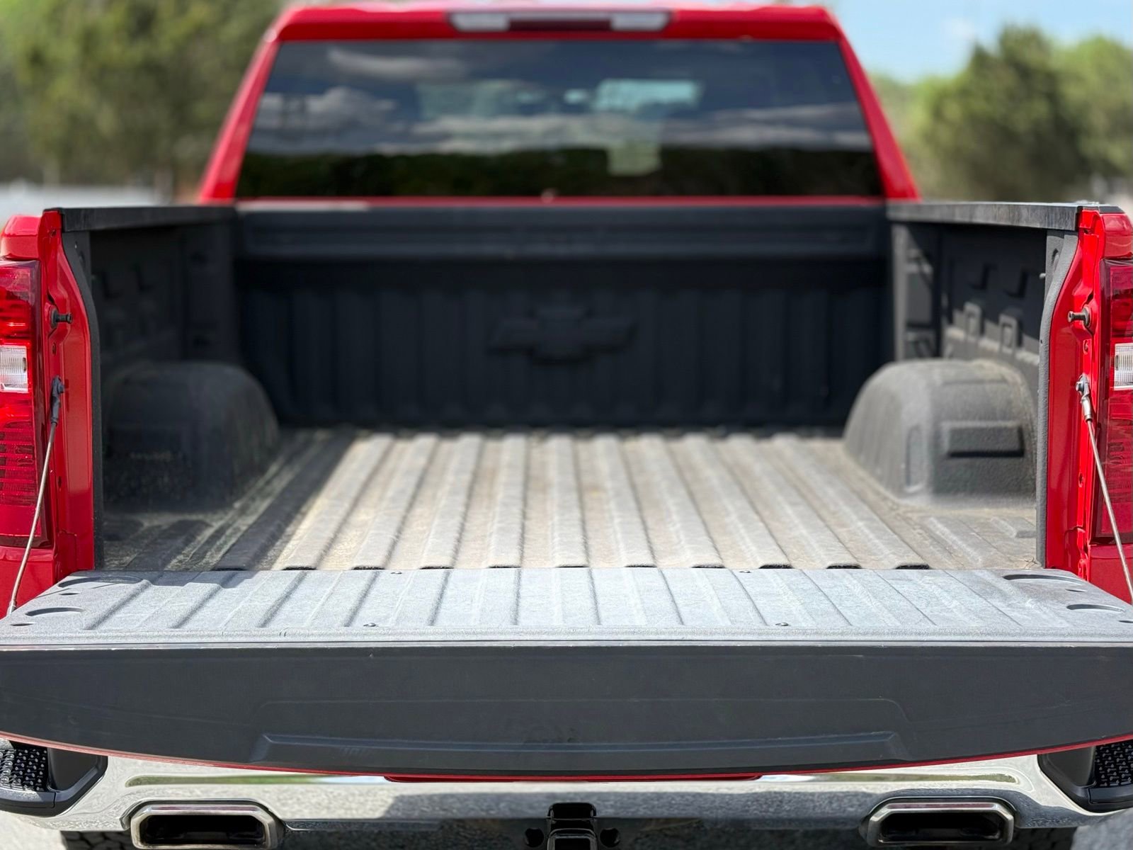 Used 2021 Chevrolet Silverado 1500 LT w/ Z71 Off-Road Package AWD/4WD image 48