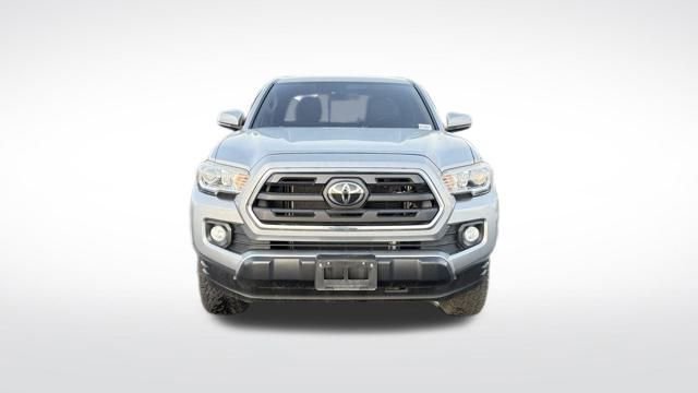 Used 2018 Toyota Tacoma SR5 image 13