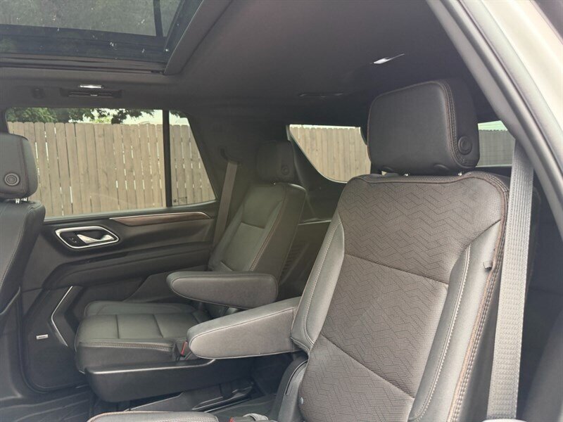 Used 2024 Chevrolet Tahoe High Country AWD/4WD image 25
