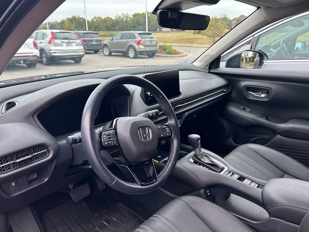 Used 2025 Honda HR-V EX-L image 6