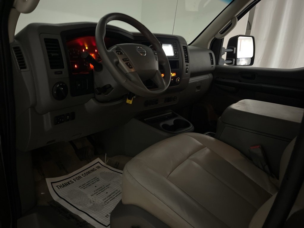 Used 2014 Nissan NV 3500 SL w/ Technology Package image 24