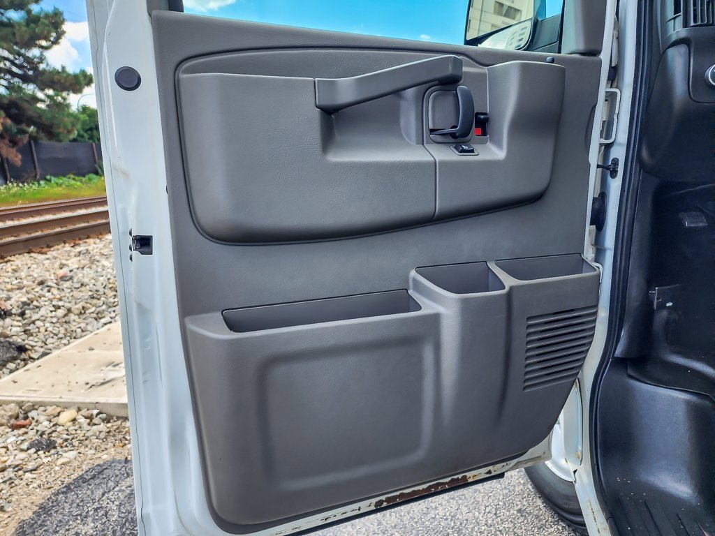 Certified 2018 Chevrolet Express 2500 w/ Driver Convenience Package image 13