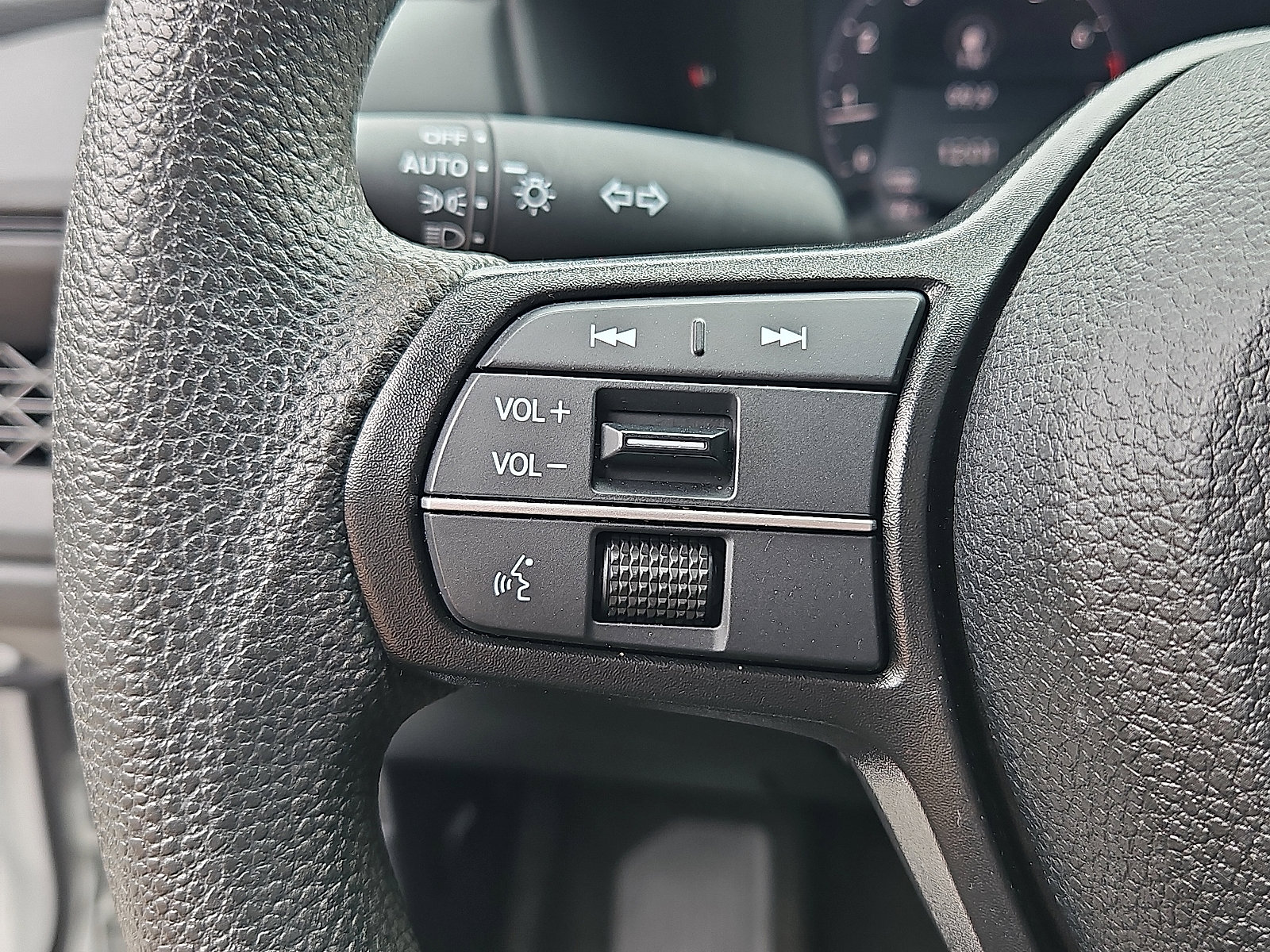 Certified 2024 Honda Accord LX image 19