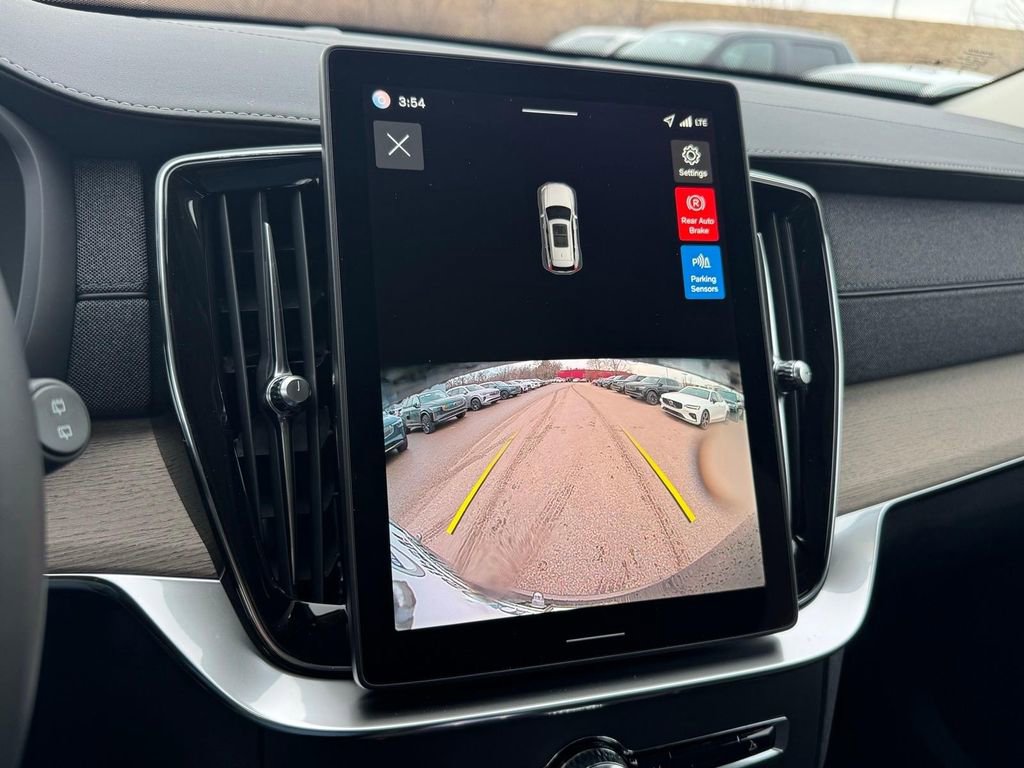 New 2026 Volvo XC90 B6 Core AWD/4WD image 20