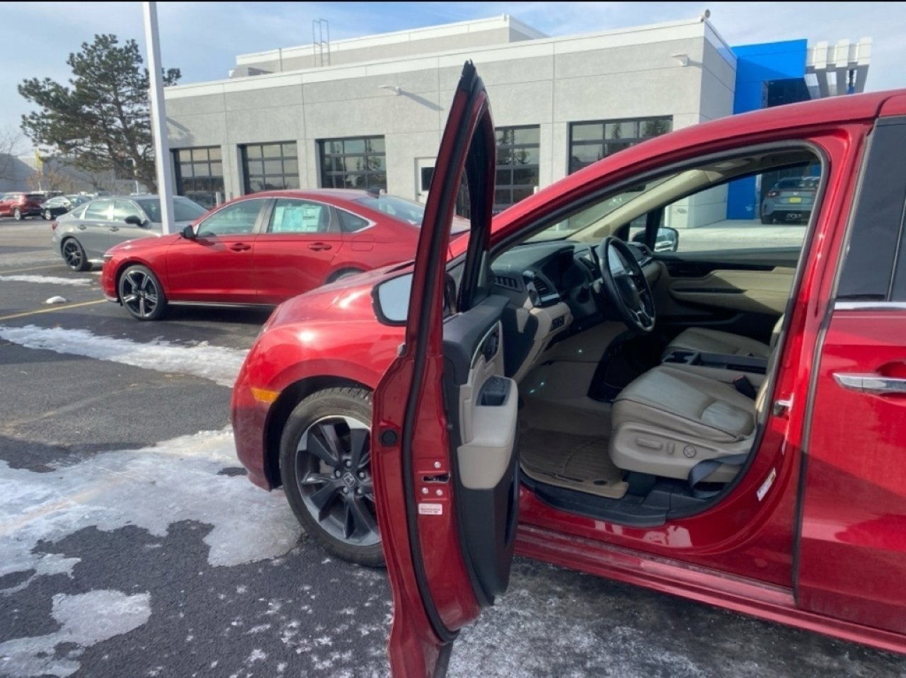 Used 2022 Honda Odyssey Elite image 10