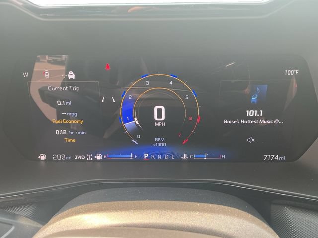 Used 2025 Chevrolet Colorado Z71 w/ Technology Package AWD/4WD image 15