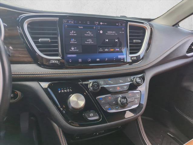 Used 2021 Chrysler Pacifica Pinnacle image 14