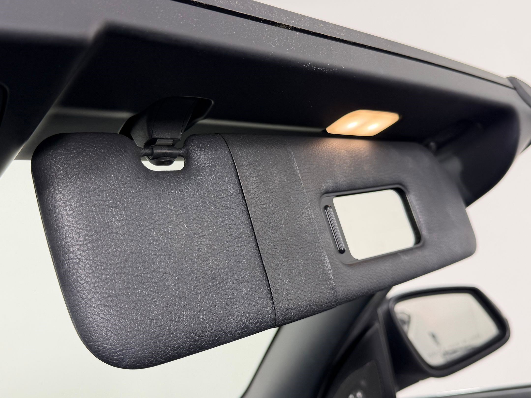 Used 2015 BMW 228i xDrive Convertible image 26