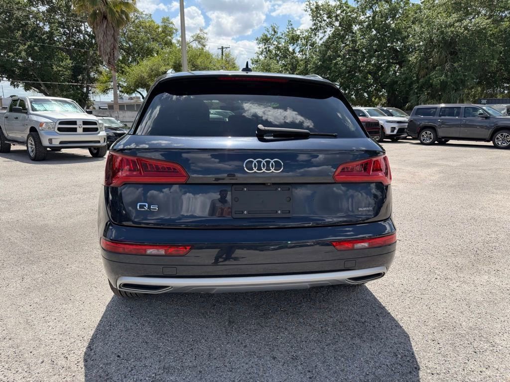 Used 2019 Audi Q5 2.0T Premium w/ Convenience Package image 5