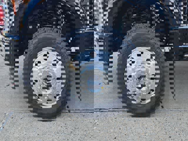 Used 2024 Ford F450 Limited w/ FX4 Off-Road Package image 13