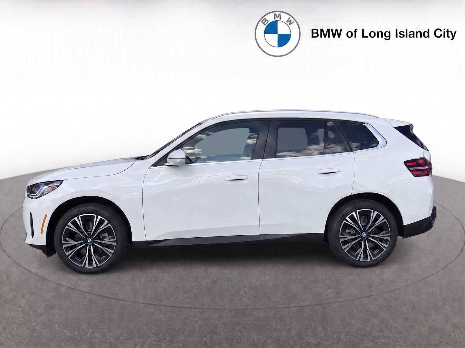 New 2026 BMW X3 xDrive30i w/ Convenience Package AWD/4WD image 4