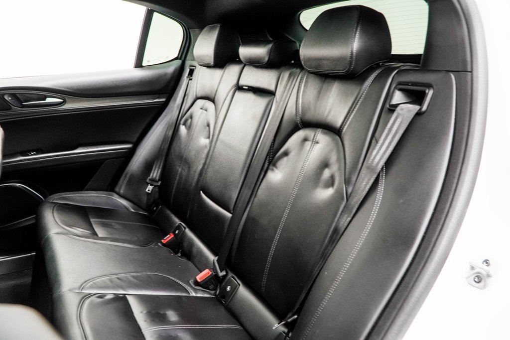 Used 2022 Alfa Romeo Stelvio Ti image 37