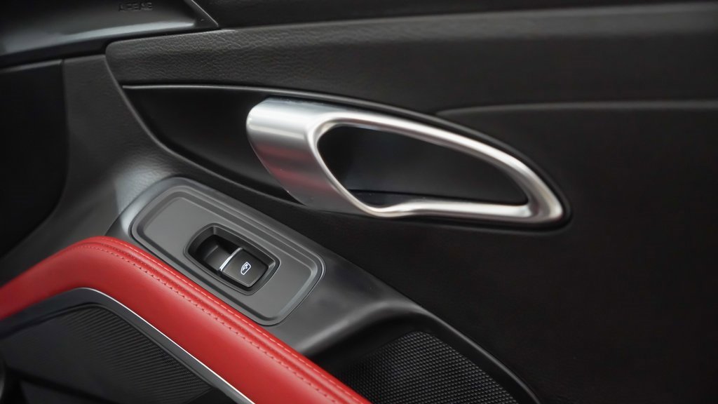 Used 2025 Porsche 718 Boxster image 17