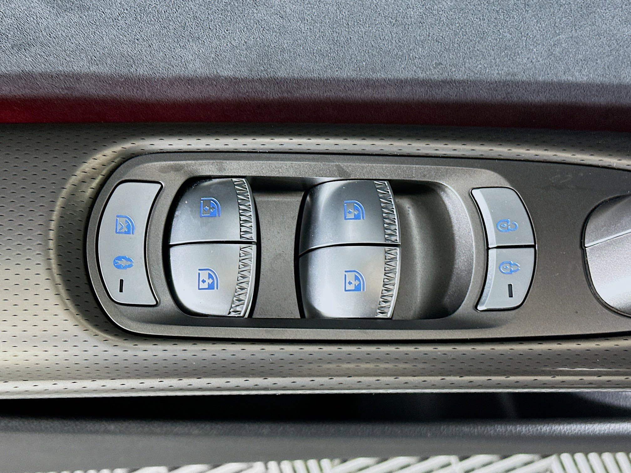 Used 2023 Genesis GV60 Performance image 14