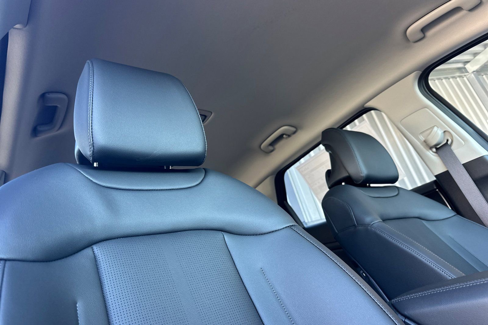 New 2026 Kia Sportage EX AWD/4WD image 17