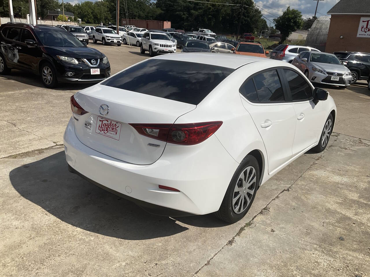 Used 2015 MAZDA MAZDA3 i Sport image 3