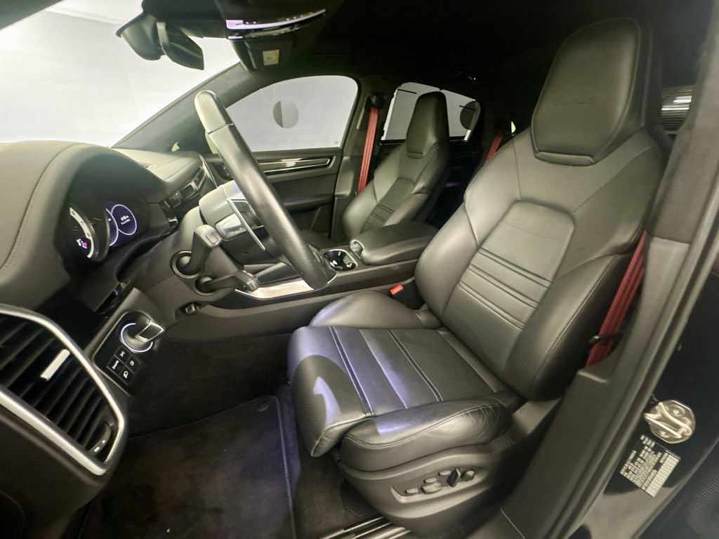 Used 2023 Porsche Cayenne Turbo AWD/4WD image 20