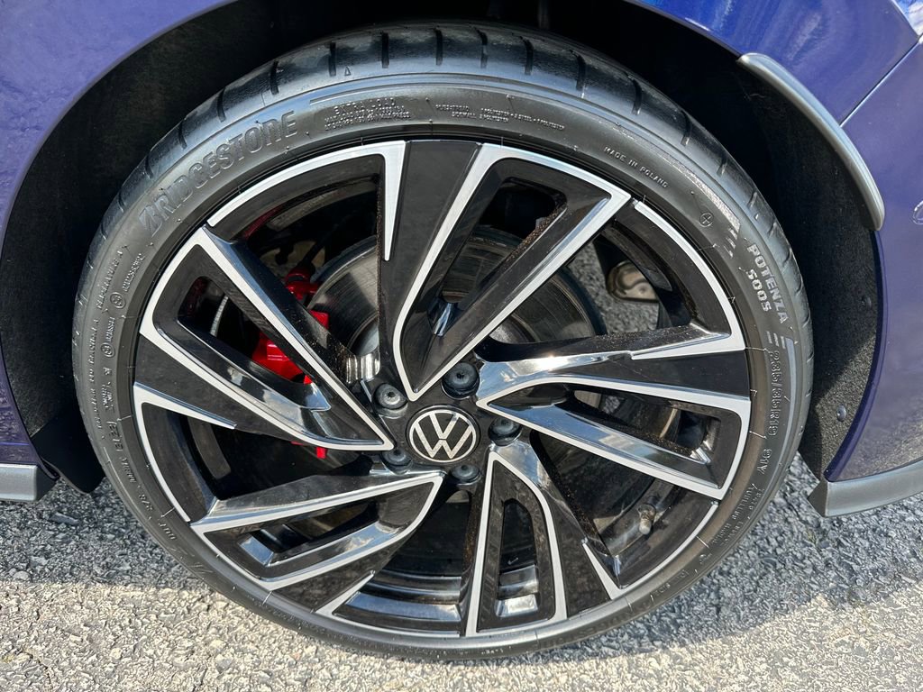 Used 2023 Volkswagen GTI Autobahn FWD image 39
