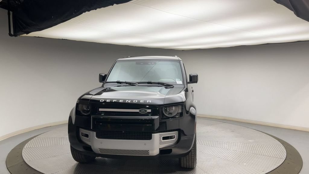 Certified 2024 Land Rover Defender 130 S AWD/4WD image 7