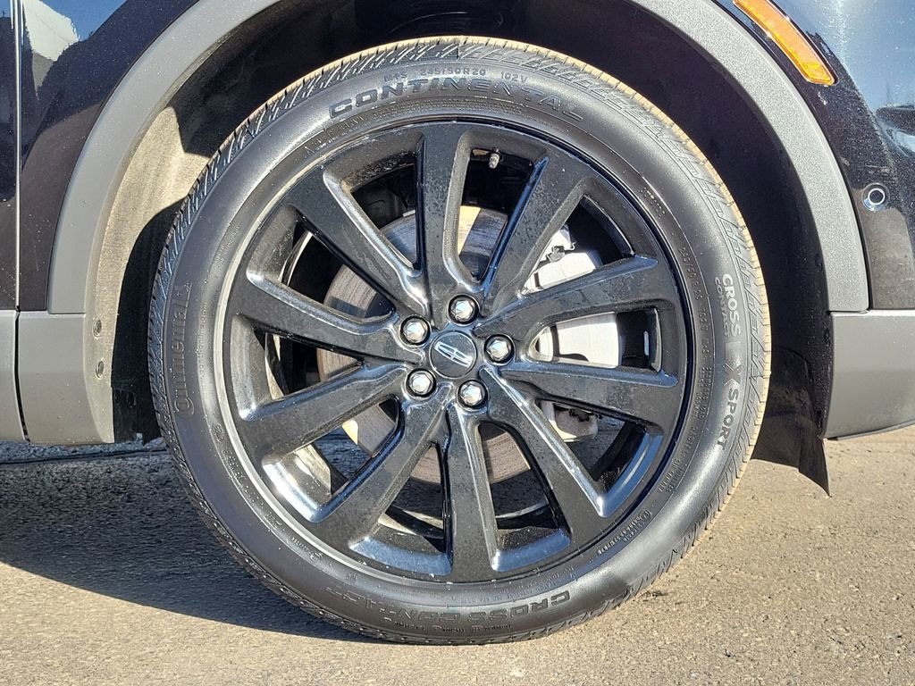 Certified 2023 Lincoln Nautilus Reserve w/ Equipment Group 201A image 9