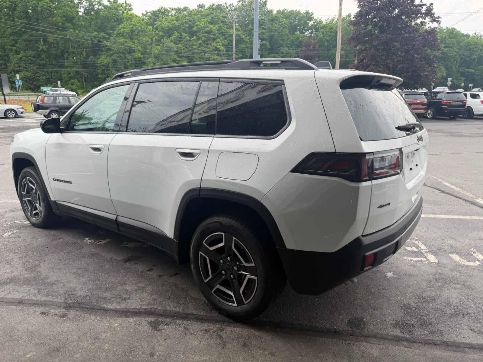 New 2026 Jeep Cherokee Laredo AWD/4WD image 4