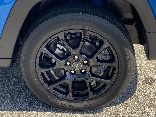 New 2025 Jeep Compass Latitude w/ Sun & Sound Group AWD/4WD image 23