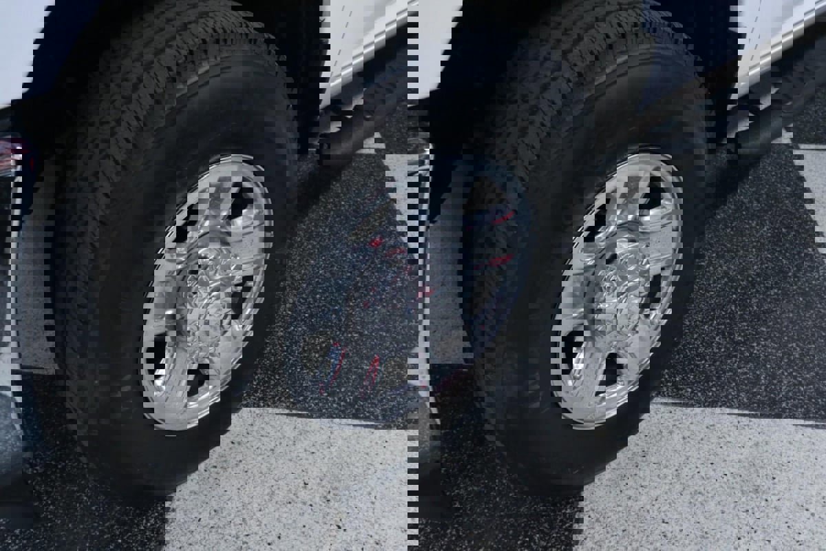 Used 2024 RAM 3500 Tradesman w/ Chrome Appearance Group image 32