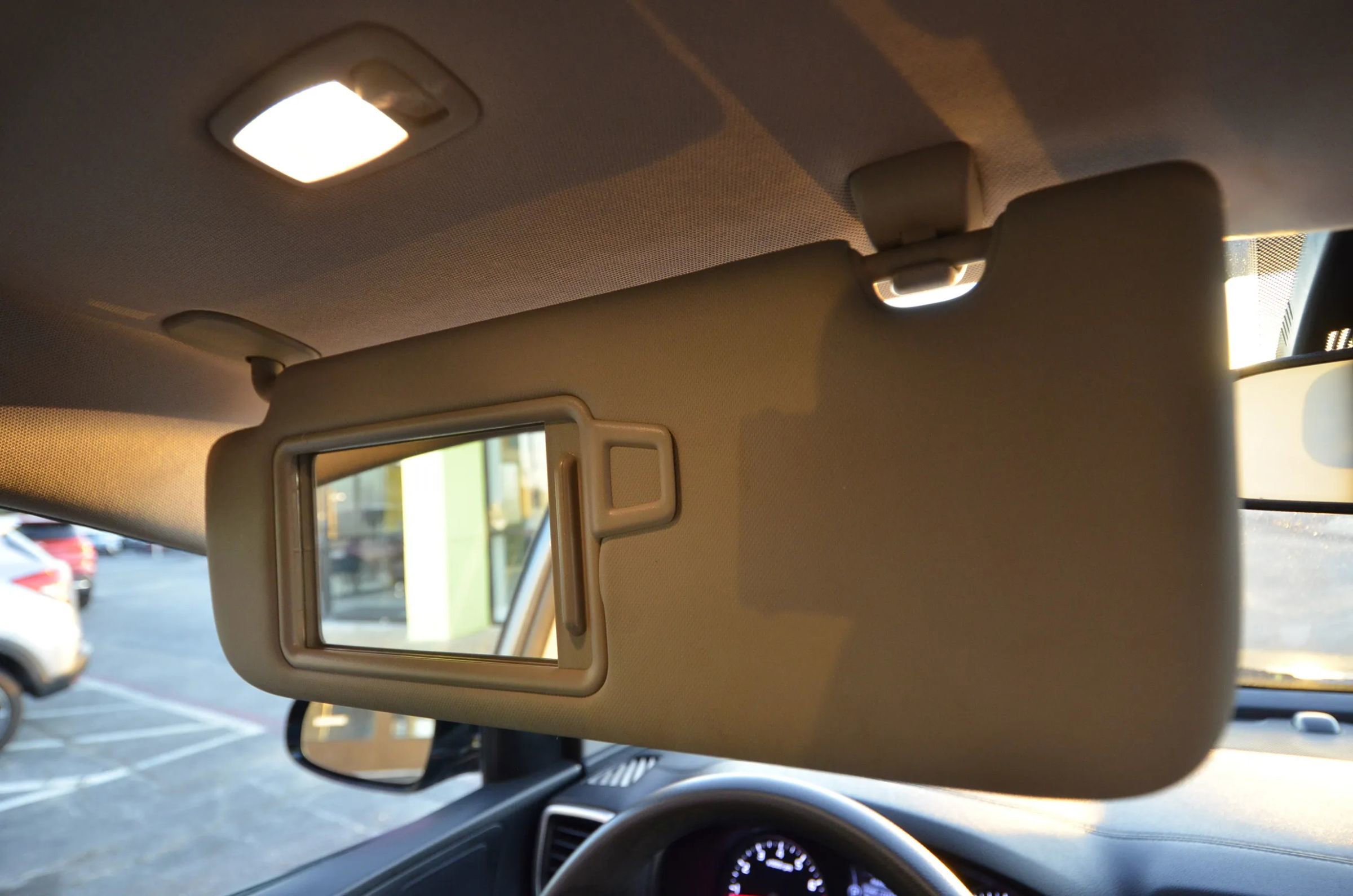 Used 2018 Kia Sportage LX w/ LX Technology Package image 39