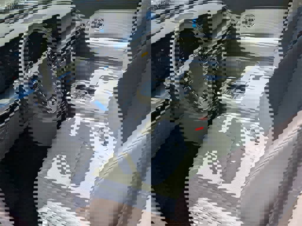 New 2026 Hyundai Ioniq 9 Limited image 3