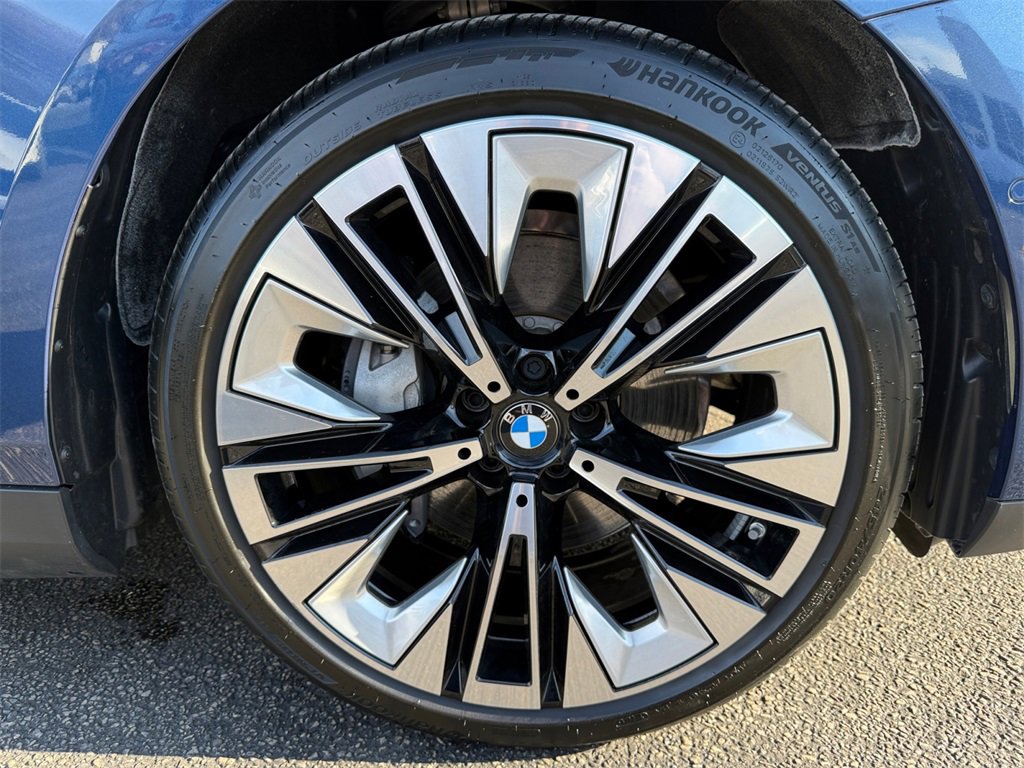 Certified 2026 BMW i5 eDrive40 image 18