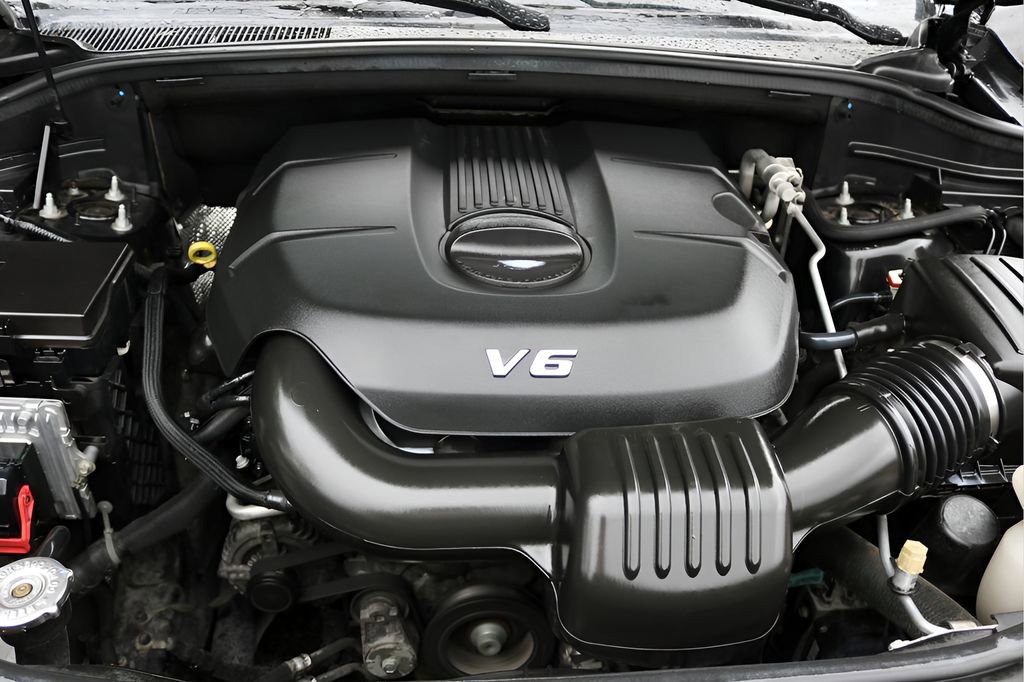 Used 2015 Jeep Grand Cherokee Altitude AWD/4WD image 10