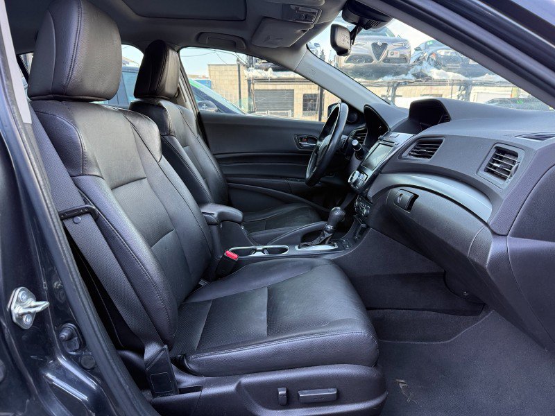 Used 2016 Acura ILX FWD with Premium Package image 27