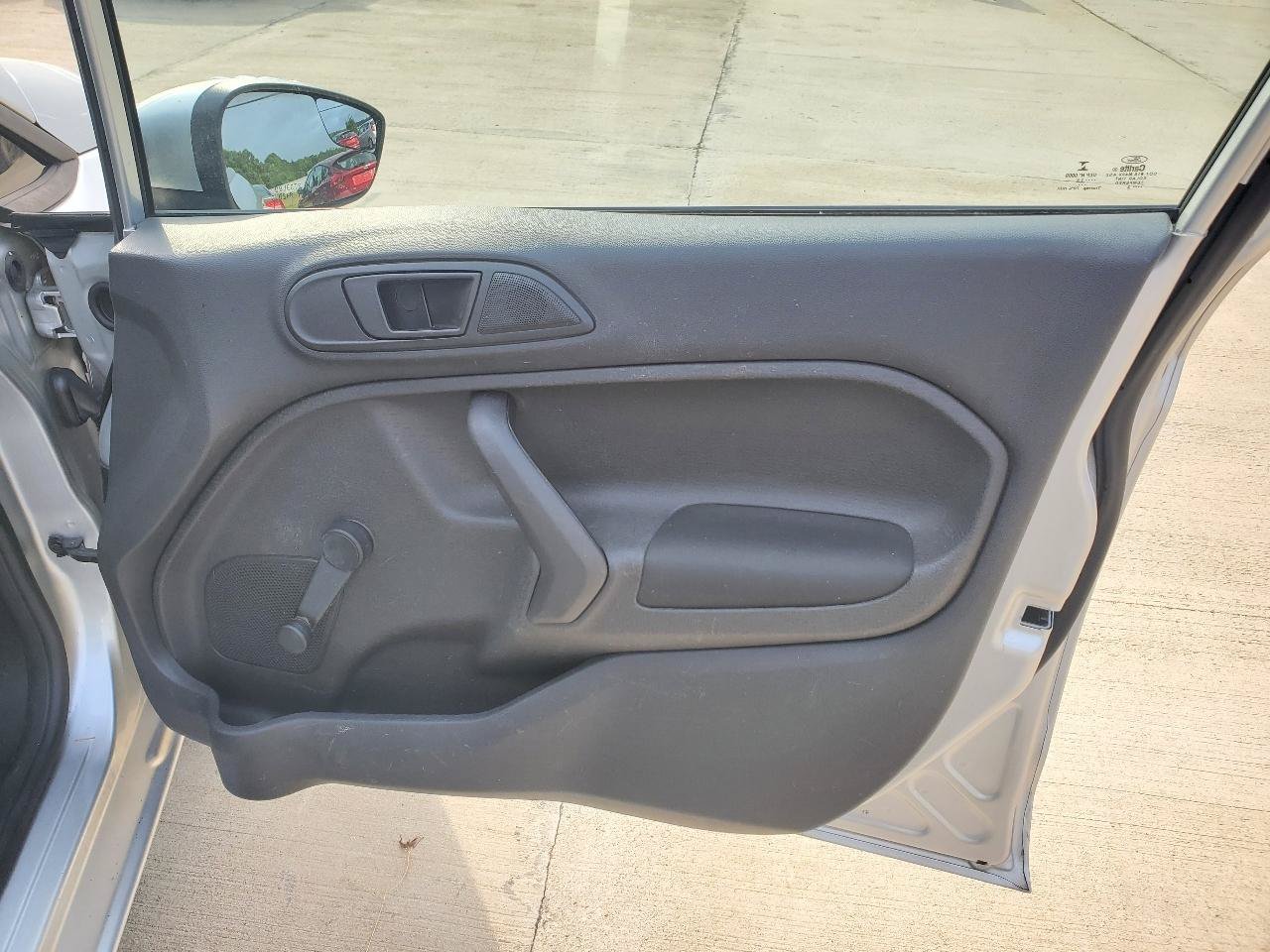 Used 2016 Ford Fiesta S FWD image 6