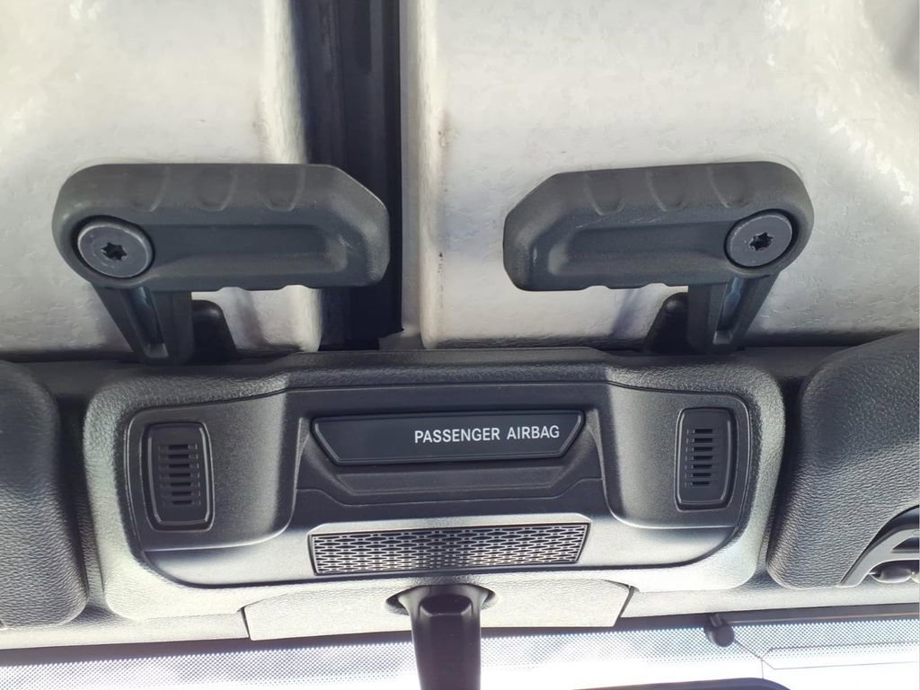 Used 2024 Jeep Gladiator Sport image 23