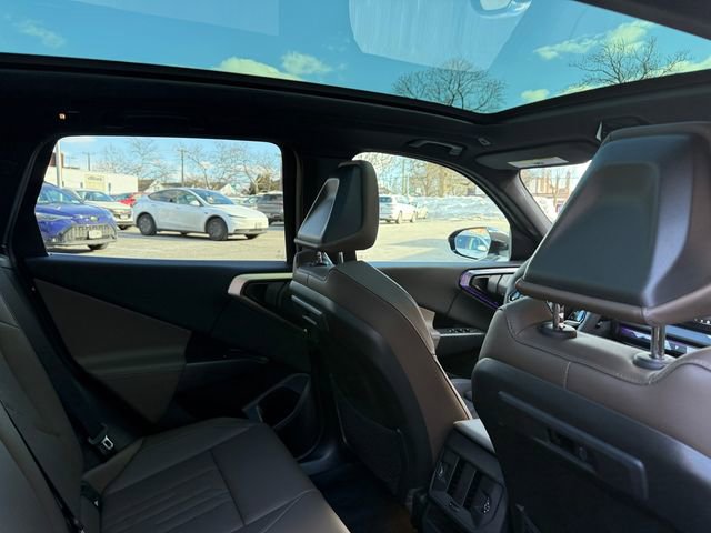 Used 2025 BMW X3 xDrive30i w/ Convenience Package image 29