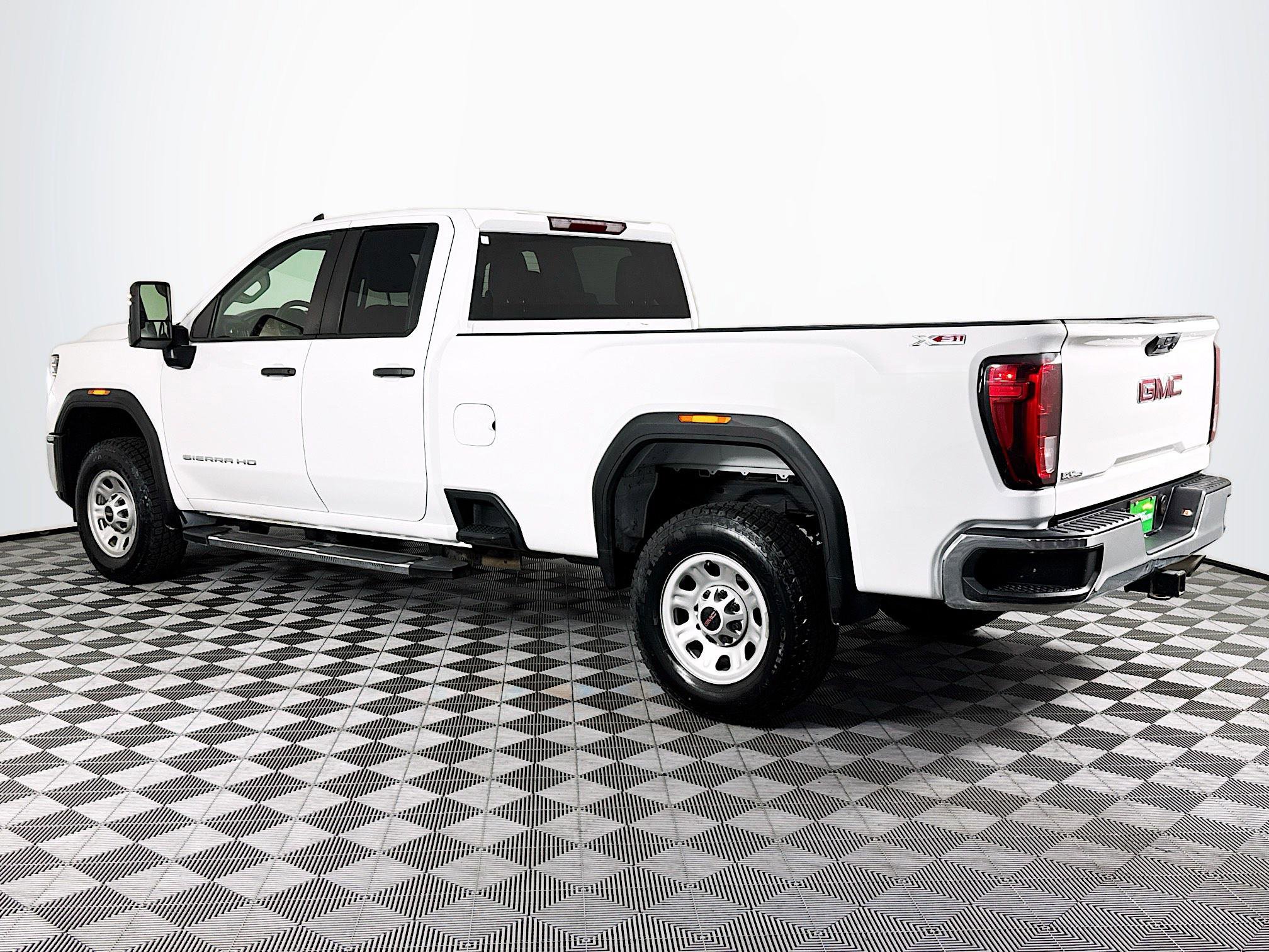 Used 2024 GMC Sierra 2500 Pro w/ Convenience Package image 6
