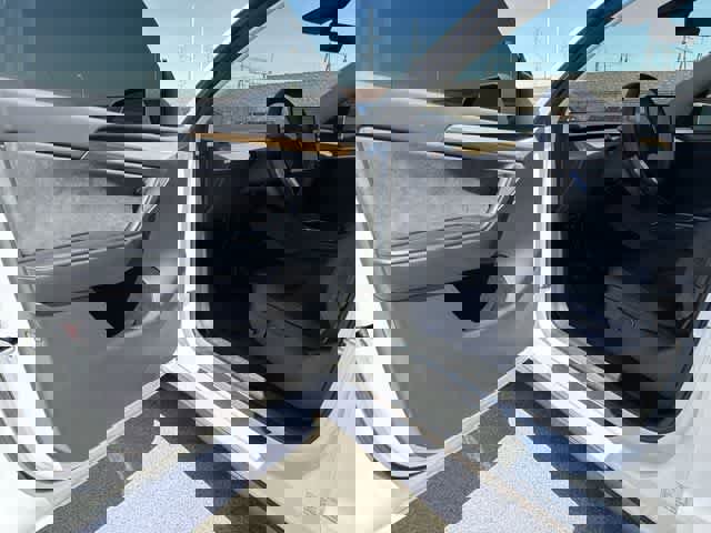 Used 2023 Tesla Model Y Performance image 10