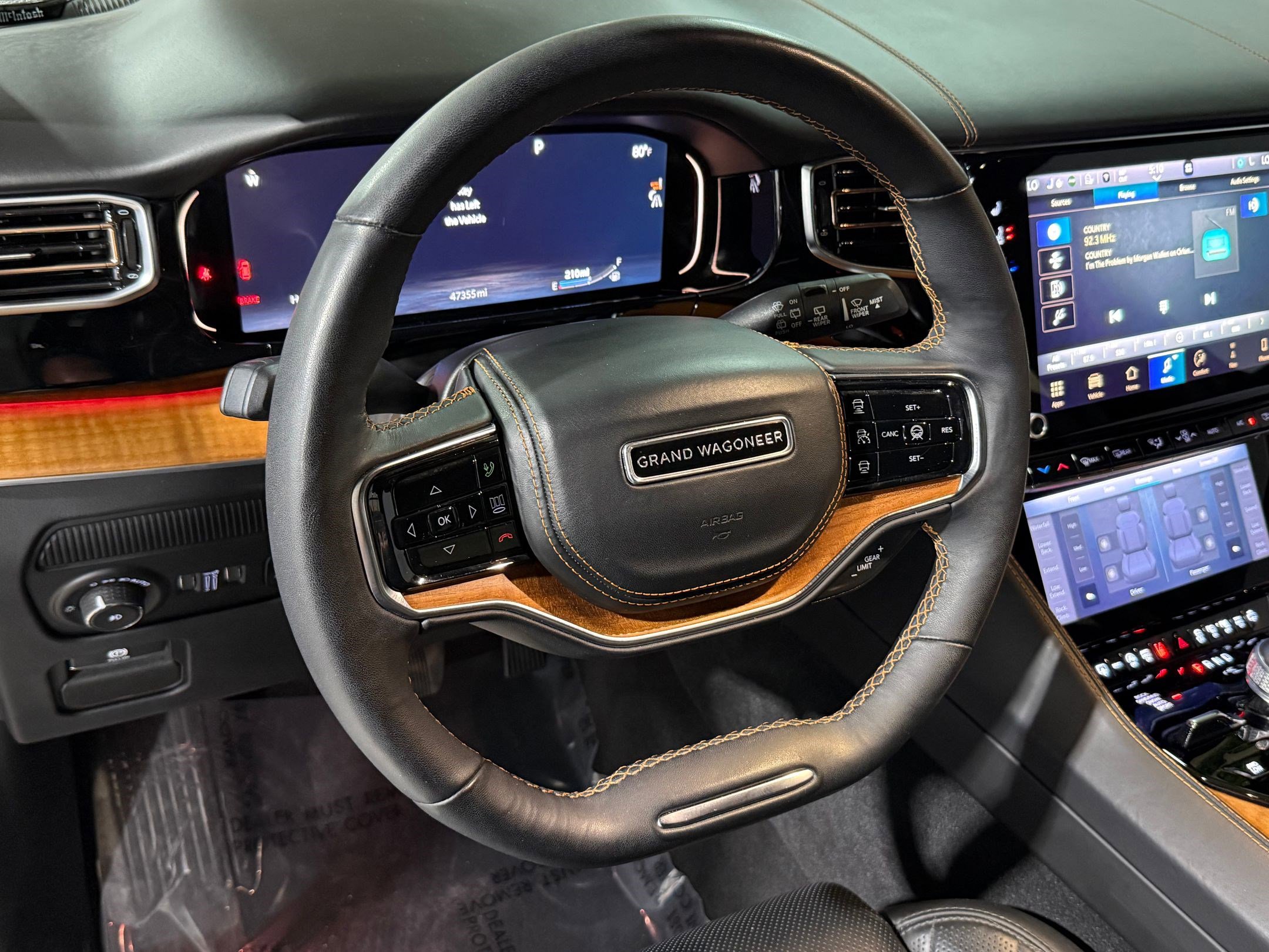 Used 2024 Jeep Grand Wagoneer Series III w/ HD Trailer Tow Package image 14