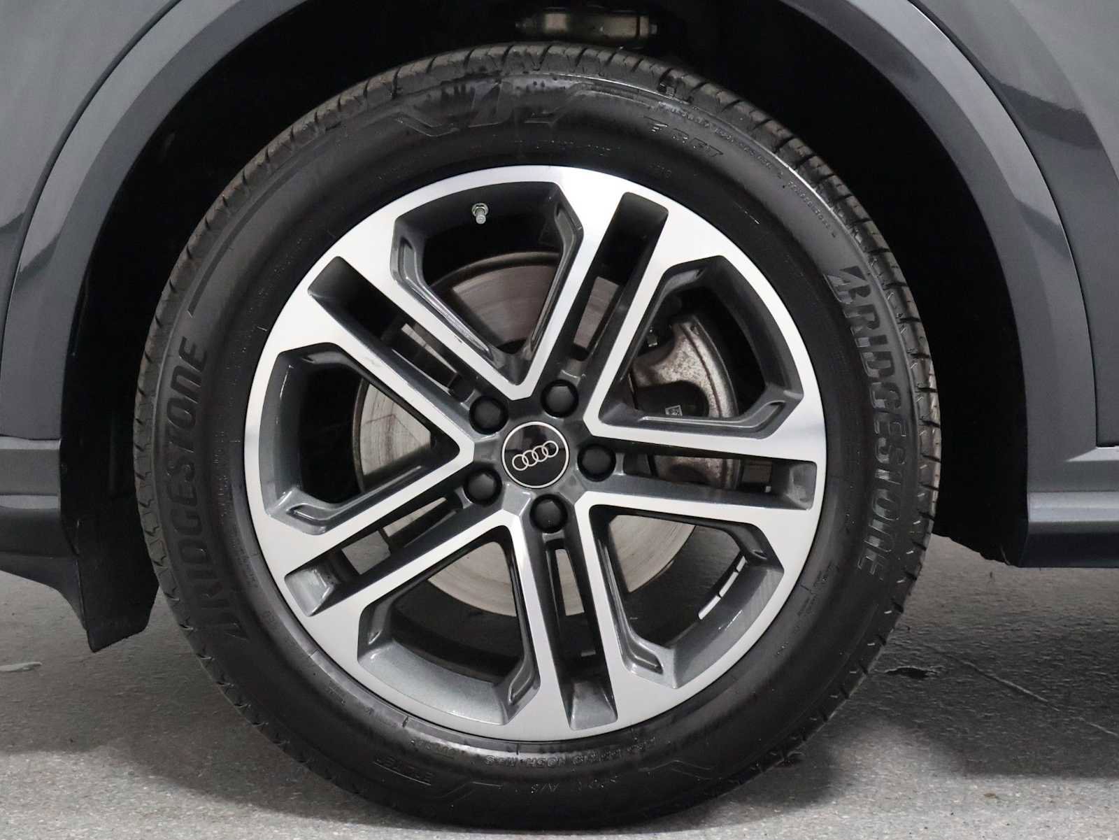 Certified 2025 Audi Q5 Prestige AWD/4WD image 36
