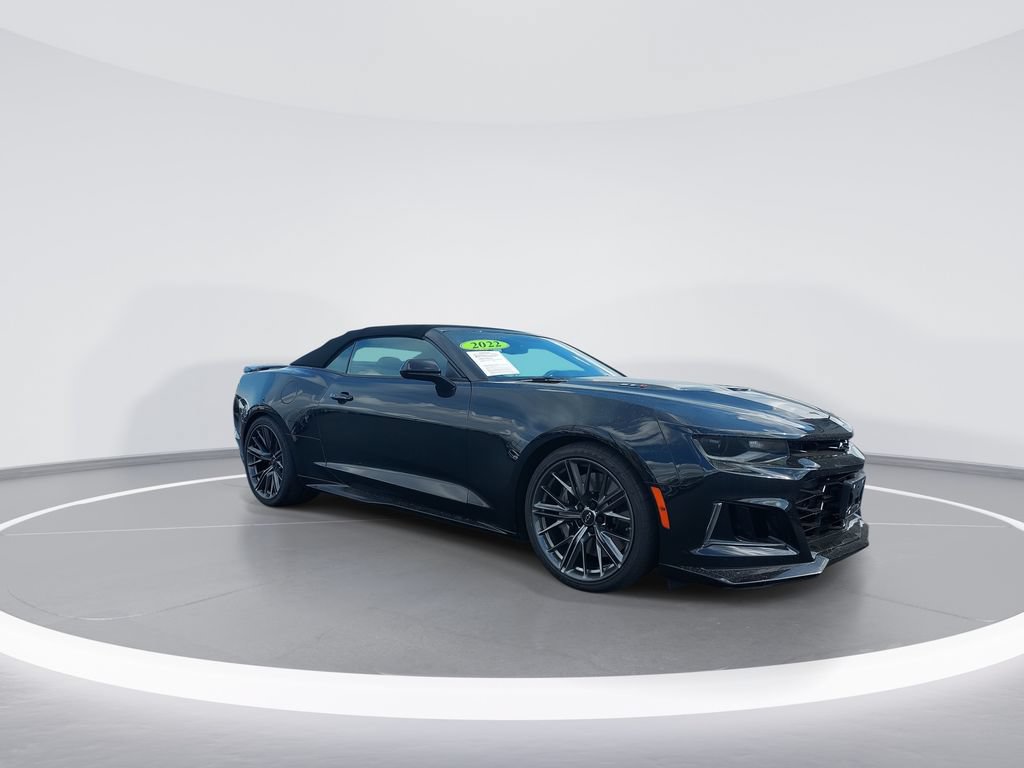 Used 2022 Chevrolet Camaro ZL1 RWD image 2
