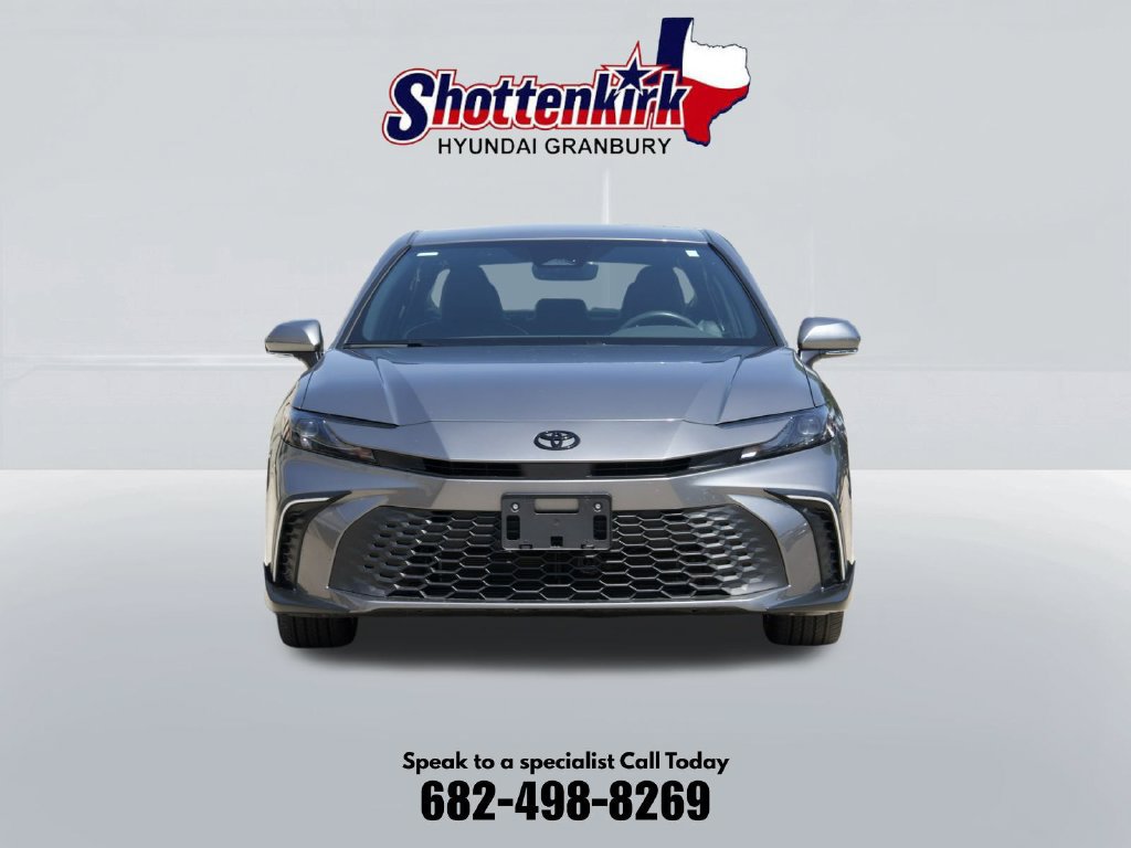 Used 2026 Toyota Camry SE w/ Convenience Package FWD image 2