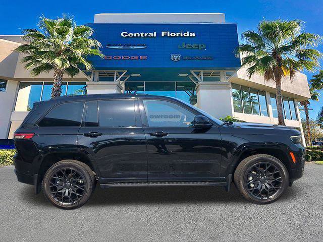 Certified 2024 Jeep Grand Cherokee Summit AWD/4WD image 4