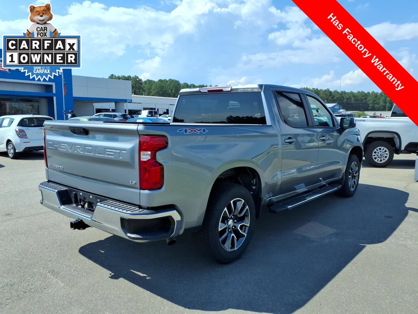 Used 2023 Chevrolet Silverado 1500 LT AWD/4WD image 5