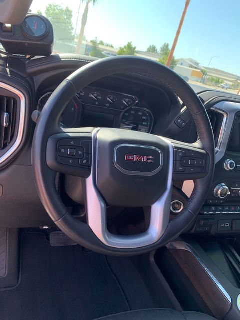Used 2022 GMC Sierra 3500 SLT w/ SLT Preferred Package AWD/4WD image 26