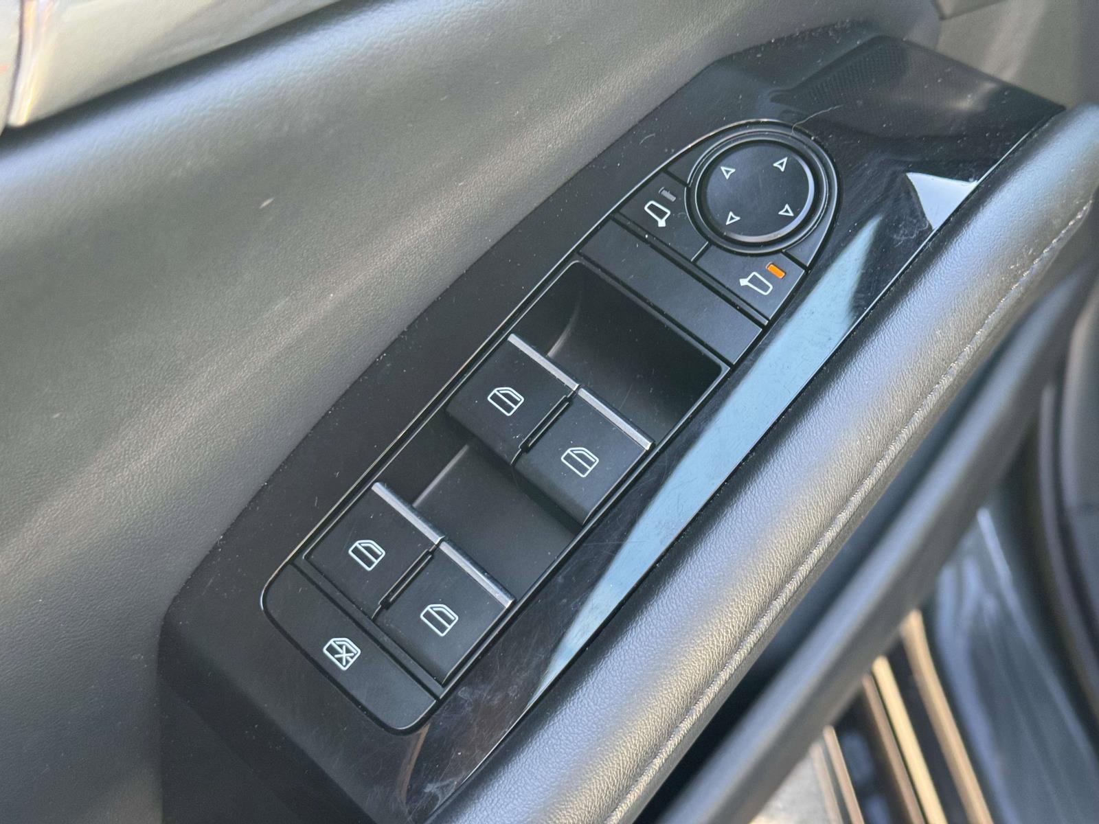 Used 2025 MAZDA MAZDA3 s image 15