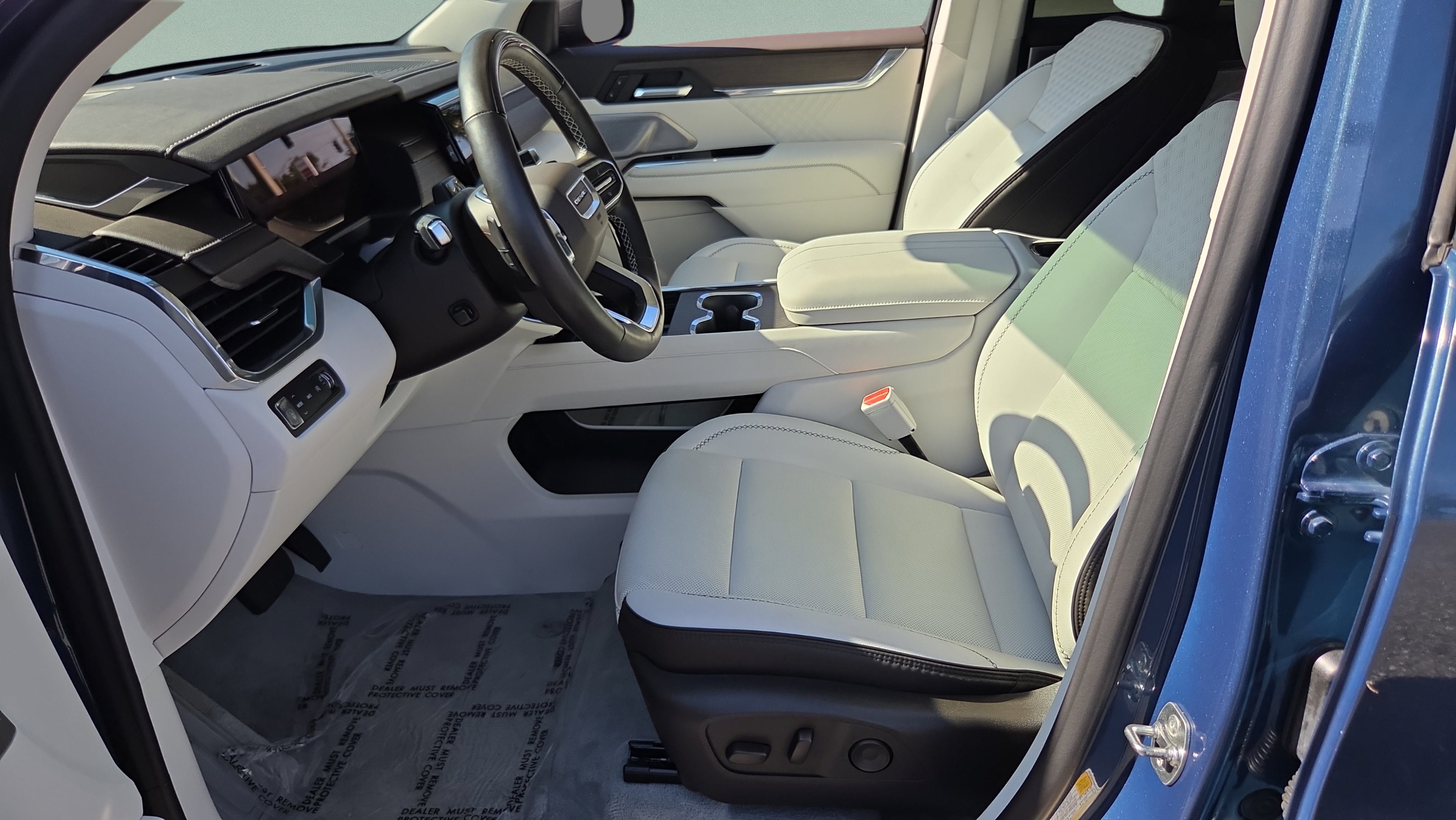 Used 2024 GMC Acadia Denali w/ Super Cruise Package AWD/4WD image 9